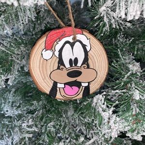 Disney goofy Custom Pinewood Ornament